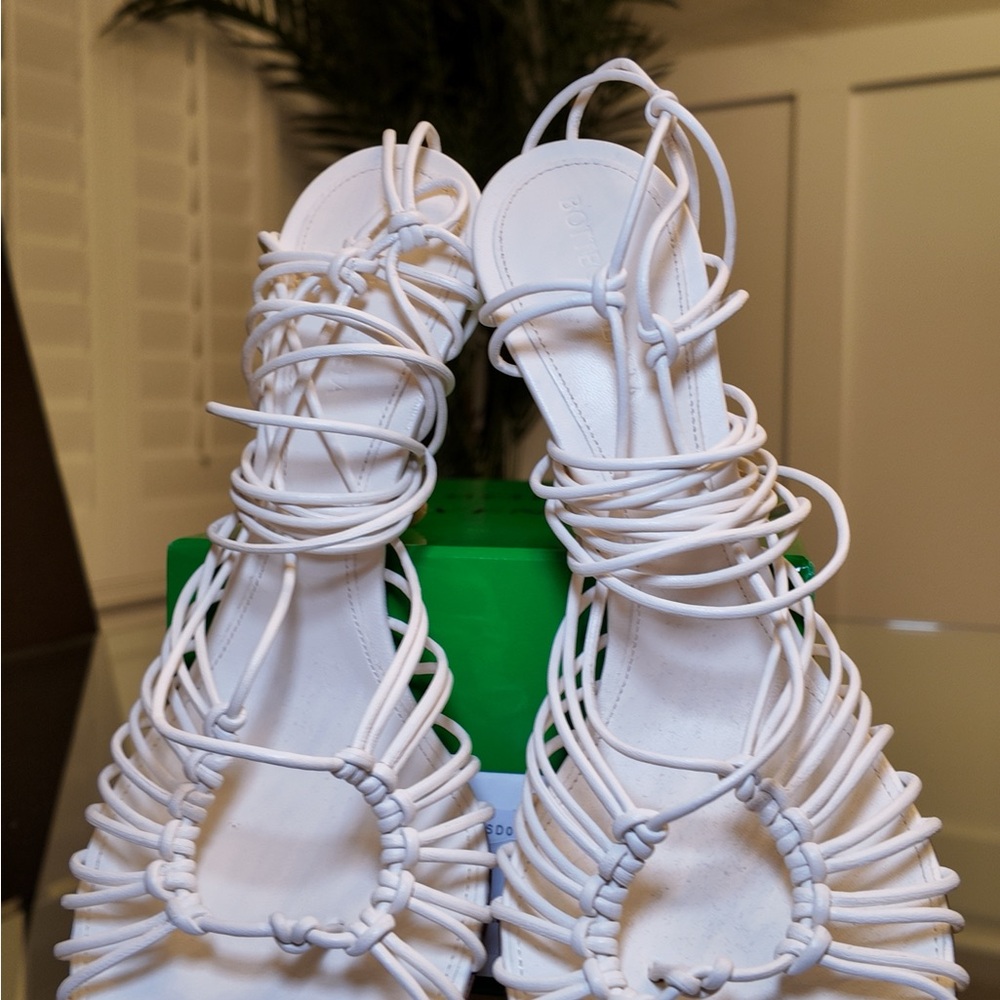 New - Bottega Veneta Dot Sandals - Elegant White Strappy Women's Sandals